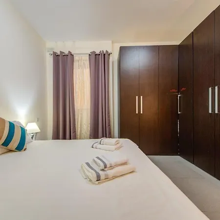 Appartement 2br Fully Ac & 10 Min Walk To Balluta Sliema