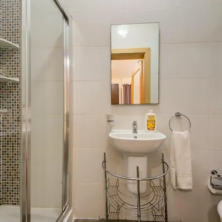 2br Fully Ac & 10 Min Walk To Balluta *