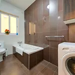 2br Fully Ac & 10 Min Walk To Balluta